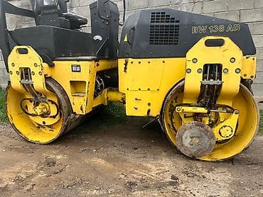 Буюртмага тосмолор: Услуга катка 5т, услуга виброкаток, трамбовка котлована, уплотнение — 2