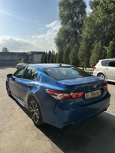 byd e2 2023: Toyota Camry: 2020 г., 2.5 л, Автомат, Бензин, Седан — 4
