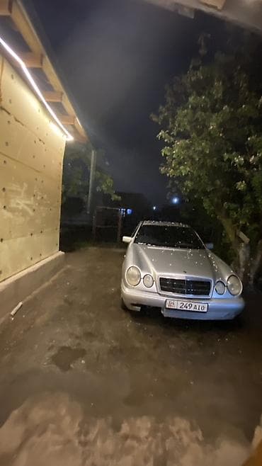 jak t9: Mercedes-Benz E-Class: 1995 г., 2 л, Механика, Бензин, Седан — 5