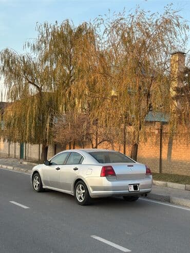 срочно продаю нужны деньги очень срочно: Mitsubishi Galant: 2005 г., 2.4 л, Автомат, Бензиновая, Седан — 2