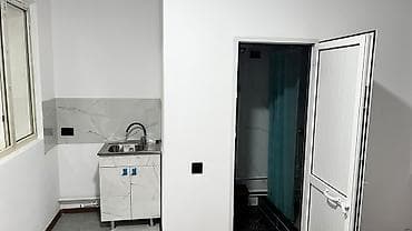 Бөлмөлөрдү ижарага берүү: 2 бөлмө, Кызыл Аскер Менчик ээси, Жаныбарлары жок, Эмерексиз — 5