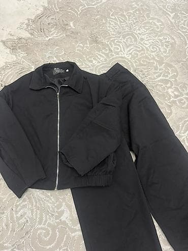 Эркектердин спорттук костюму, L, Loro Piana, Жаңы, түсү - Кара lalafo.kg да Эркектердин спорттук костюму, L, Loro Piana, Жаңы, түсү - Кара