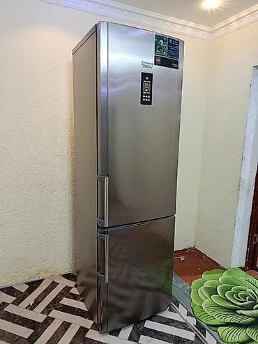 16 max: Холодильник Hotpoint Ariston, Б/у, Двухкамерный, No frost, 60 * 200 * 60 — 2
