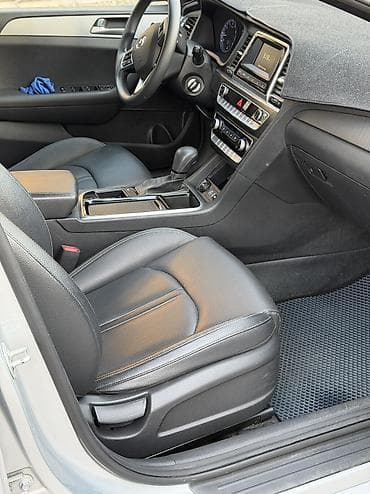 byd e2 2021: Hyundai Sonata: 2021 г., 2 л, Автомат, Газ, Хэтчбэк — 9