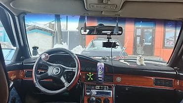 аудио домофон: Audi 100: 1988 г., 1.8 л, Механика, Бензин, Седан — 6