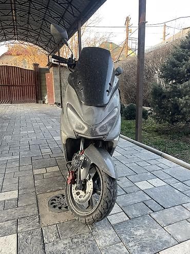 мотоцикл 400: Макси-скутер 150 куб. см, Бензин, Б/у — 1