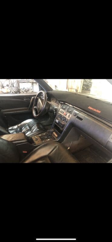 210 сиденья: Mercedes-Benz E-Class: 1997 г., 2.4 л, Автомат, Бензин, Седан — 4