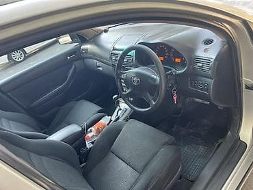 step rf3: Toyota Avensis: 2003 г., Автомат, Универсал — 4