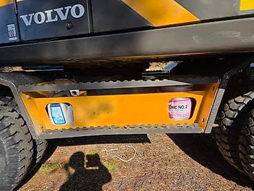 mtz 82 1: Экскаватор, Volvo, 2015 г., Колесный — 5