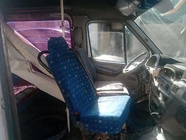 Mercedes-Benz Спринтер: 2004 г., 2.2 л, Механика, Дизель, Фургон at lalafo.kg Mercedes-Benz Спринтер: 2004 г., 2.2 л, Механика, Дизель, Фургон