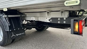 Жеңил жүк ташуучу унаа, Mercedes-Benz, Стандарт, 2 т, Колдонулган — 8