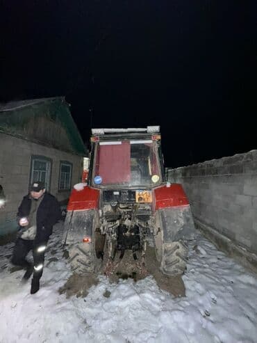 Тракторы МТЗ (Беларус): Модель: 82.1 экспортный, Б/у, 1994 г., С пресс-подборщиком — 3