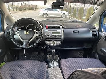 mini kuper: Honda Jazz: 2007 г., 1.4 л, Автомат, Хэтчбэк — 4