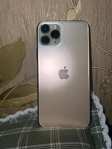IPhone 11 Pro, Б/у, 256 ГБ, Золотой, Защитное стекло, 71 %