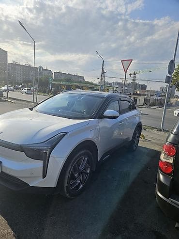 салон машины: Hozon Neta U: 0.1 л, Электромобиль, Кроссовер — 6