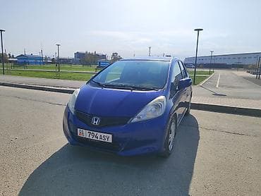 golf v: Honda Jazz: 2011 г., 1.3 л — 3