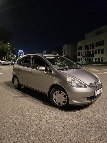 Унаа сатуу: Honda Fit: 2006 г., 1.5 л, Вариатор, Бензин, Хетчбек — 1