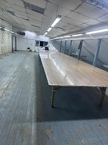 работа парикмахером: Сдаётся помещение под швейный цех площадью 250 м². Адрес — 4