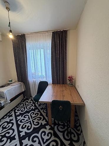 продю: 2 комнаты, 42 м², 1 этаж, Старый ремонт — 7
