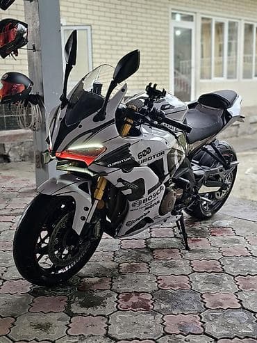 Спортбайк CFMoto, 600 куб. см, Бензин, Взрослый, Б/у