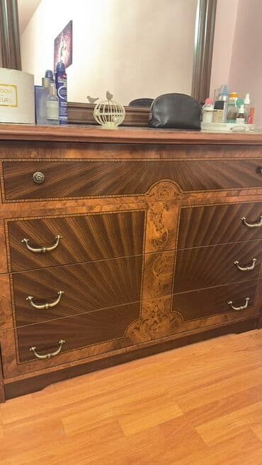 тумбочка прикроватная в классическом стиле: Спальный гарнитур, Дерево, цвет - Коричневый — 3