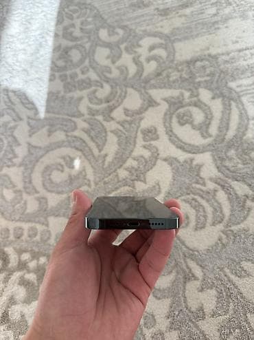 ios 8: IPhone 14 Pro, Б/у, 256 ГБ, Black Titanium, 74 % — 3