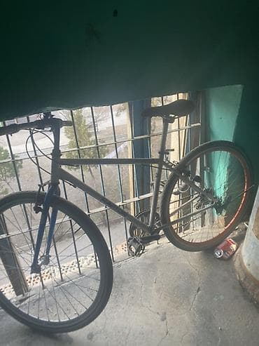 Городской/фитнес велосипед 28" - Легкая алюминиевая рама с прямой