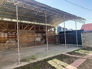 цена участка 6 соток: Продаётся Дом 90кв.м Участок 4,5 сотых Описание: - Участок — 3