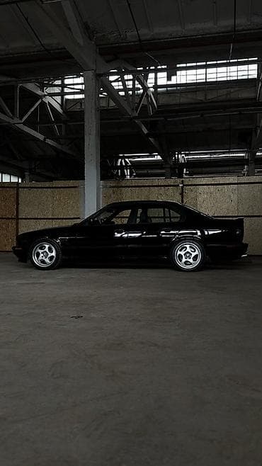 хелла: BMW M5: 1991 г., Механика, Бензин, Седан — 5