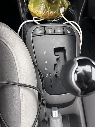 lada 2105: Kia Morning: 2021 г., 1 л, Автомат, Бензин, Хэтчбэк — 3