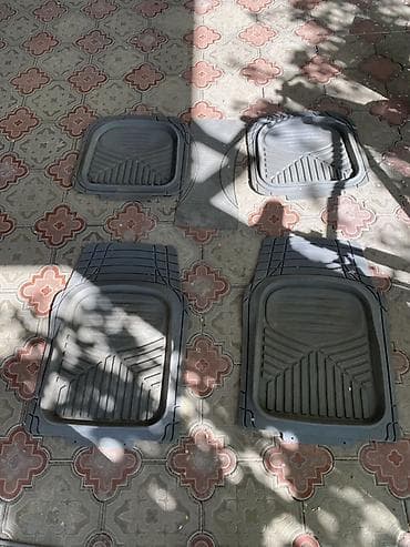 мавик 2: Родные полики на Делика 
Плюс резиновые 
Цена 2000 сом 
Торг ! — 2