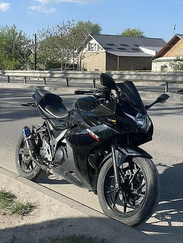Спортбайк Suzuki, 300 куб. см, Бензин, Взрослый, Б/у