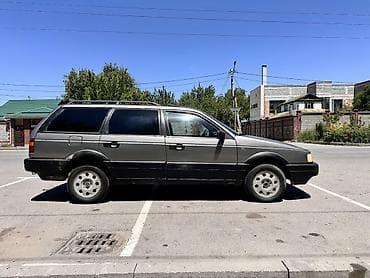 обмен на квартира: Volkswagen Passat Variant: 1988 г., 1.8 л, Механика, Бензин, Универсал — 9