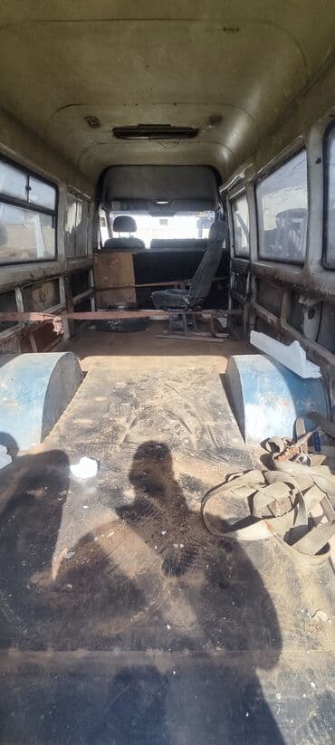 продаю связи с переездом: Mercedes-Benz Спринтер: 2004 г., 2.2 л, Механика, Дизель, Фургон — 3