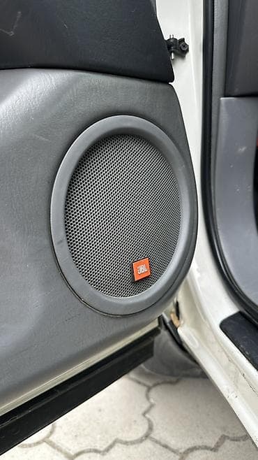 ford focus 3: Toyota Harrier: 2000 г., 3 л, Автомат, Бензин, Кроссовер — 5