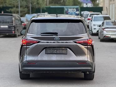 mini v: Toyota Sienna: 2021 г., 2.5 л, Автомат, Гибрид, Внедорожник — 3