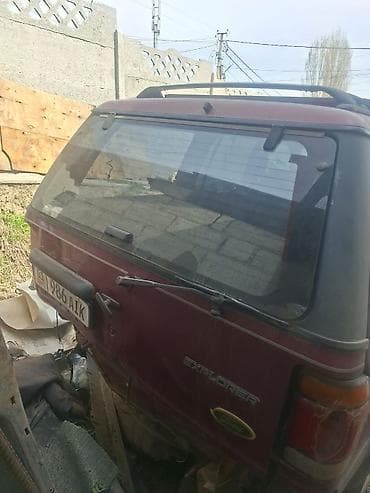 Ford Explorer: 1996 г., 4 л, Автомат, Газ, Внедорожник — 3