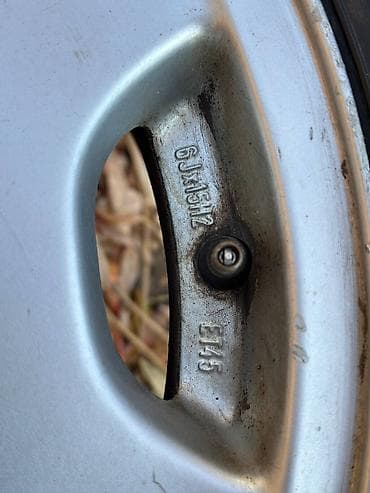 р18 r18: Колеса в сборе 195 / 65 / R 15, Б/у, 1 шт, Литые, отверстий - 5 — 5