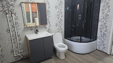 дом раб городок: Дом с большим навесным двором . на длительный срок . взимается депозит — 4