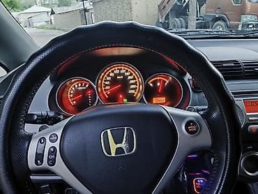 gac aion v: Honda Jazz: 2007 г., 1.3 л, Автомат, Бензин, Хэтчбэк — 8