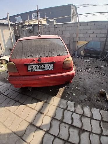 Volkswagen: Volkswagen Golf: 1993 г., 1.3 л, Механика, Хэтчбэк — 3