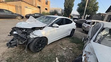 Продажа авто: Hyundai Elantra: 2020 г., Седан — 2