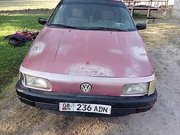 Volkswagen Passat: 1991 г., 1.8 л, Механика, Бензин, Седан