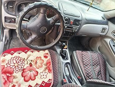 Унаа сатуу: Nissan Almera: 2001 г., 1.5 л, Кол менен иштөөчү, Бензин, Седан — 5