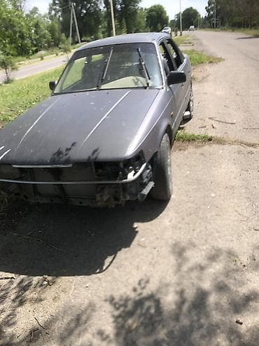скутер ош: Mazda 626: 1990 г., 2.2 л, Кол менен иштөөчү, Бензин, Седан — 1