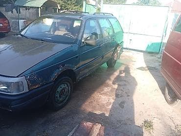 Volkswagen Passat: 1989 г., 1.8 л, Механика, Бензин, Универсал