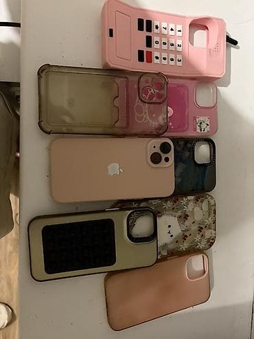 Набор чехлов для iPhone 13/14 (разные дизайны и форм‑факторы) Состав at lalafo.kg Набор чехлов для iPhone 13/14 (разные дизайны и форм‑факторы) Состав