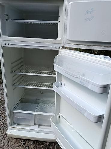 xing морозильник: Холодильник Indesit, Б/у, Двухкамерный, De frost (капельный), 60 * 145 * 60 — 4