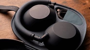 Аудиотехника: Зымсыз кулакка кийилме кулакчындар, Sony, Колдонулган — 1