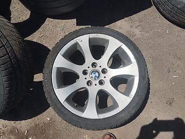 Комплект оригинальных литых дисков BMW с шинами. 225/40/18 - — 2